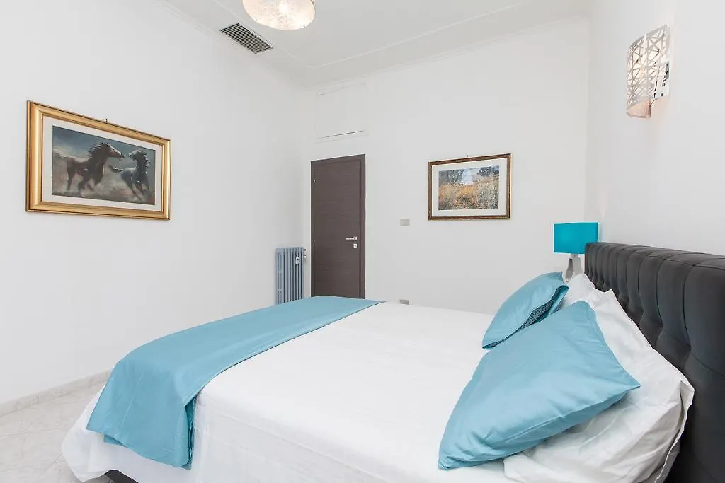 Apartop Guest House Rome Италия